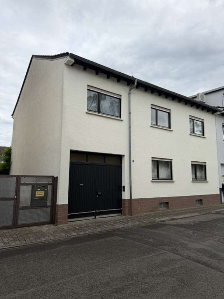 Immobilie in Ketsch - Großzügiges Ein- bis Zweifamilienhaus mit Garage und herrlichem idyllischem Südgrundstück! - Bild 0