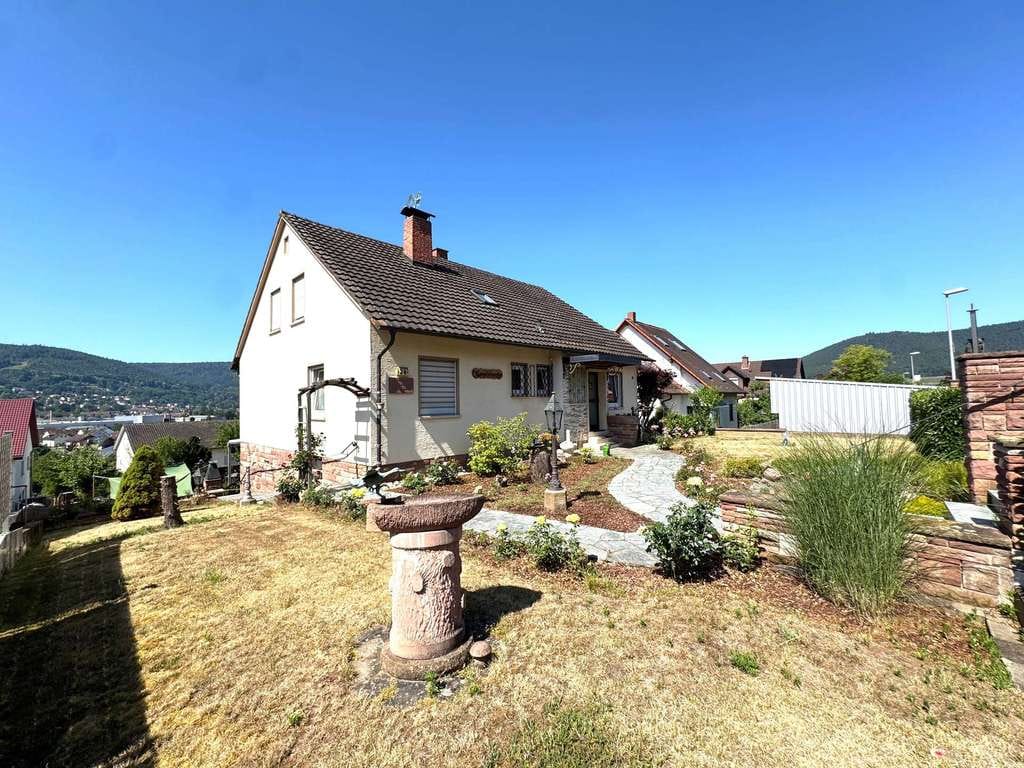 Immobilie in Bürgstadt - Viel Platz für die Familie – Einfamilienhaus mit Garten & Terrasse in begehrter Lage - Bild 0