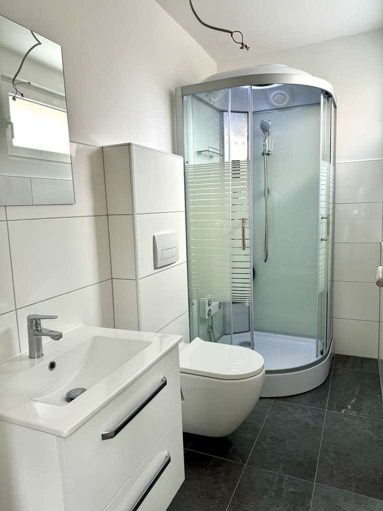 Immobilie in Ispringen - Kernsanierte 2-Zimmer-Eigentumswohnung | 52 m² | Kapitalanlage oder Eigennutzung - Bild 2