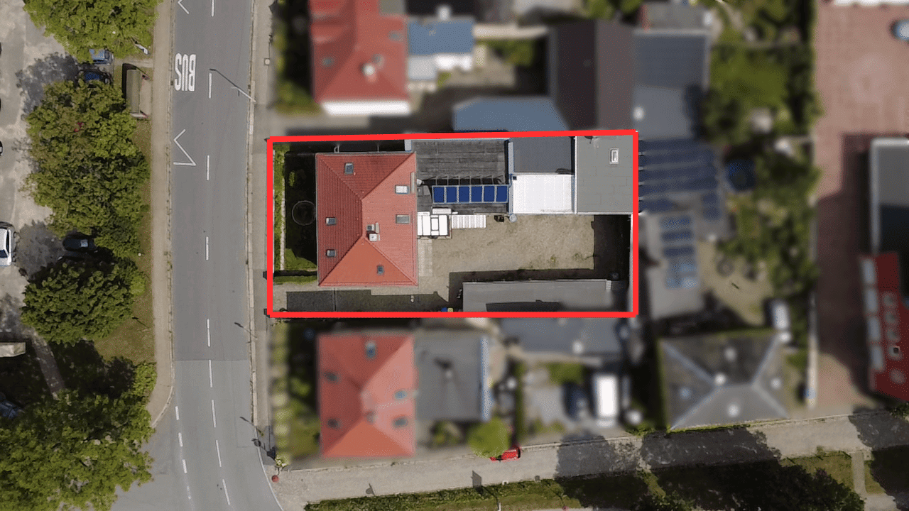 Immobilie in Bischofswerda - Städtisches Wohnen mit Mieteinnahmen! - 3 Parteien Wohnhaus in Bischofswerda! - Bild 2