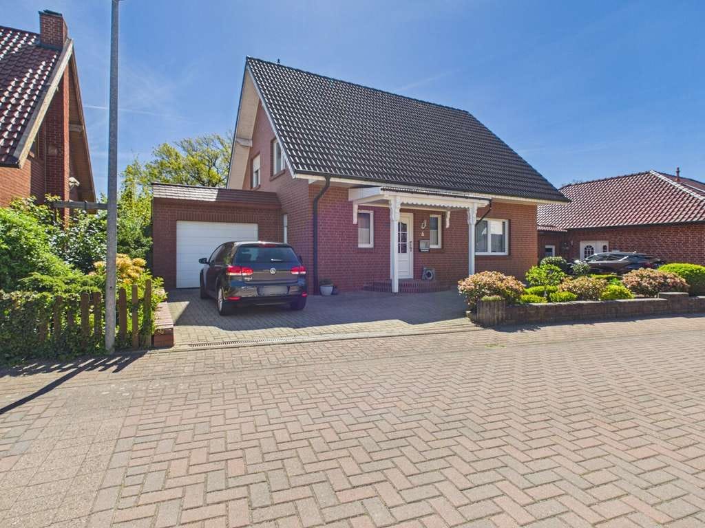 Immobilie in Eggermühlen - Einziehen & Wohlfühlen: Charmantes Einfamilienhaus in ruhiger Lage | 5 Zimmer, Vollunterkellert - Bild 0