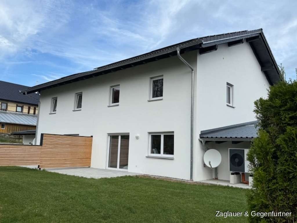 Immobilie in Schöfweg - Dörflich - natürlich - Neubau - Doppelhaushälfte - Kfw 55 Energiesparhaus mit Doppelgarage in Schöfw - Bild 3
