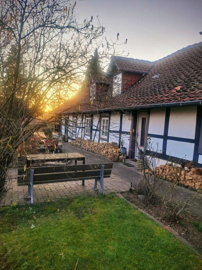 Immobilie in Cremlingen - Fachwerk-Reihenendhaus mit  wunderschönem Garten in  Weddel zu verkaufen!  - Bild 0