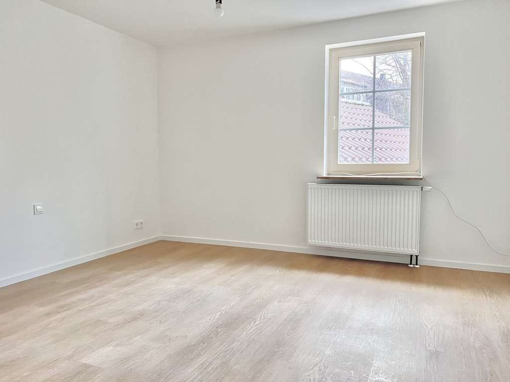 Immobilie in Korntal-Münchingen - Passives Einkommen! -Renovierte Etagenwohnung - Bild 2
