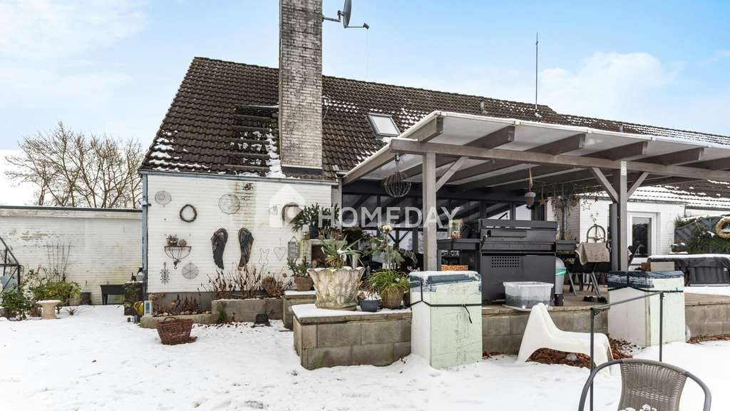 Immobilie in Worpswede - Großzügige Doppelhaushälfte mit Einliegerwohnung, Vollkeller und schönem Garten in ruhiger Feldlage - Bild 3