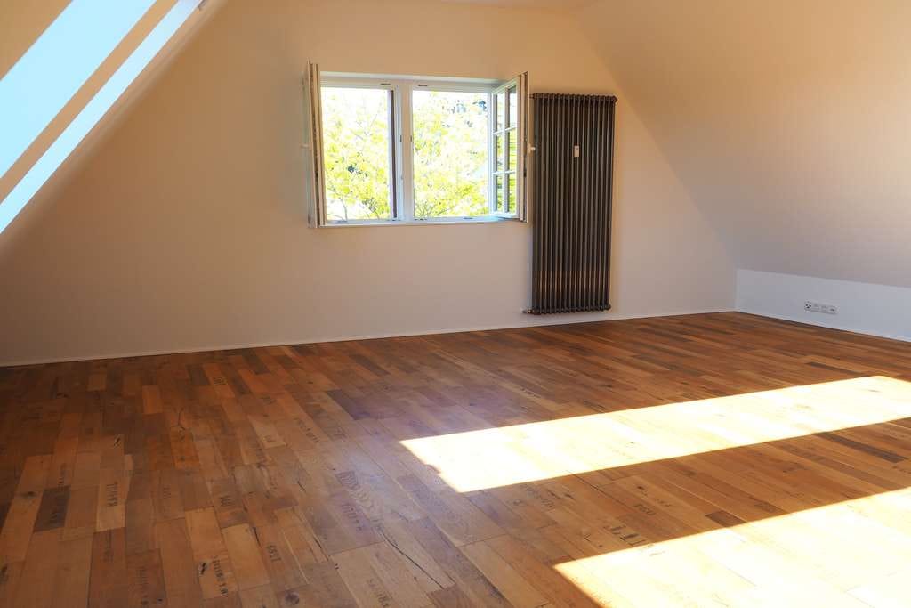 Immobilie in Geisenheim - Schöne Dachgeschosswohnung im Zentrum von Geisenheim (ohne Balkon)  - Bild 2