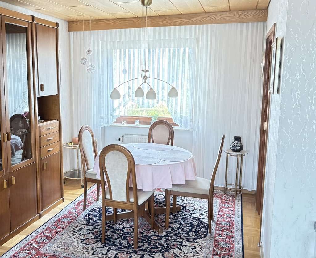 Immobilie in Renningen - Schöne, großzügige Wohlfühlwohnung mit Weitblick - Bild 1