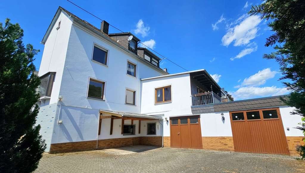 Immobilie in Briedel - Ehemaliges Winzerhaus mit großem Garten und Moselblick in Briedel - Bild 0
