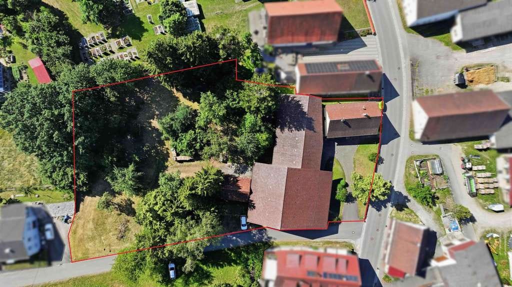 Immobilie in Maselheim - Besonders! Einfamilienhaus mit Ökonomiegebäude und viel Platz für Wohnen und Hobby - Bild 0