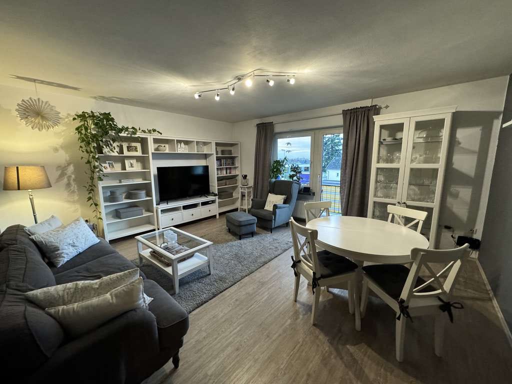 Immobilie in Grünstadt - Helle, top gepflegte Wohnung in ruhiger Wohneinheit - Bild 0