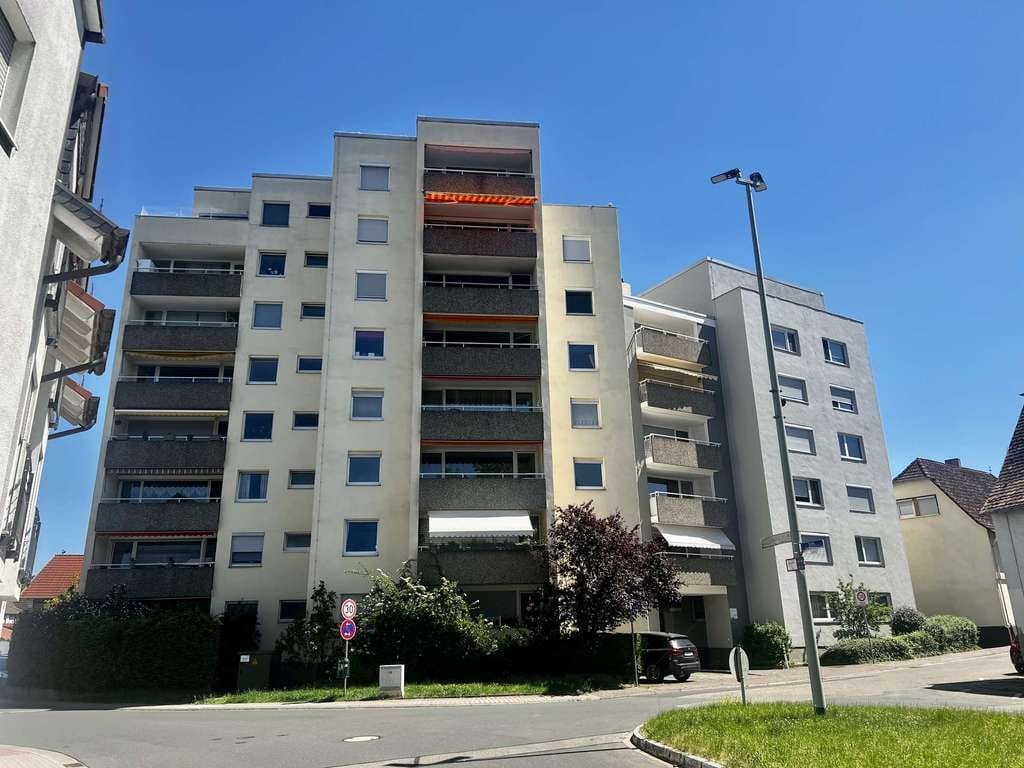 Immobilie in Liederbach - Helle Wohnung mit Blick auf den Taunus - Bild 1