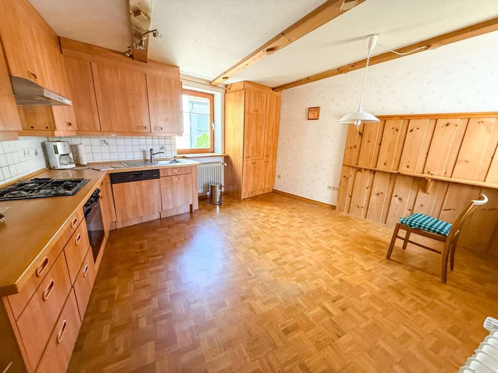 Immobilie in Benningen am Neckar - 2 Häuser zu einem Preis mit viel Platz für 
2-3 Familien - Bild 4