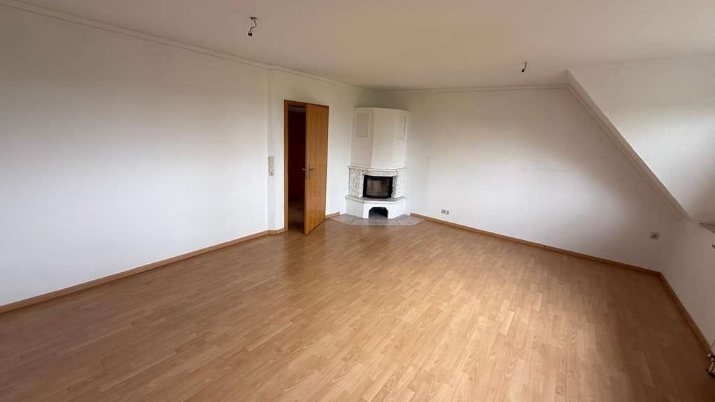 Immobilie in Schwerin - Kleines Mehrfamilienhaus mit großem Grundstück in Schwerin Warnitz zu kaufen! - Bild 2