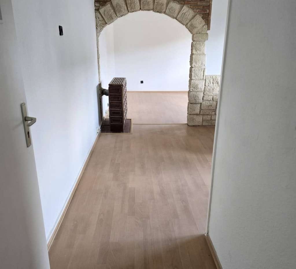 Immobilie in Ratingen - Schöne 2,5 Zimmer Wohnung mit viel Licht und Charme - Bild 3