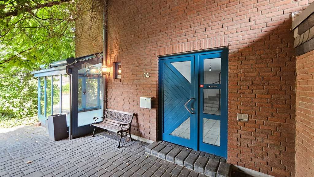 Immobilie in Odenthal - Verträumte Doppelhaushälfte mit Garage u. Wintergarten in ruhiger Lage von Odenthal-Erberich. - Bild 2