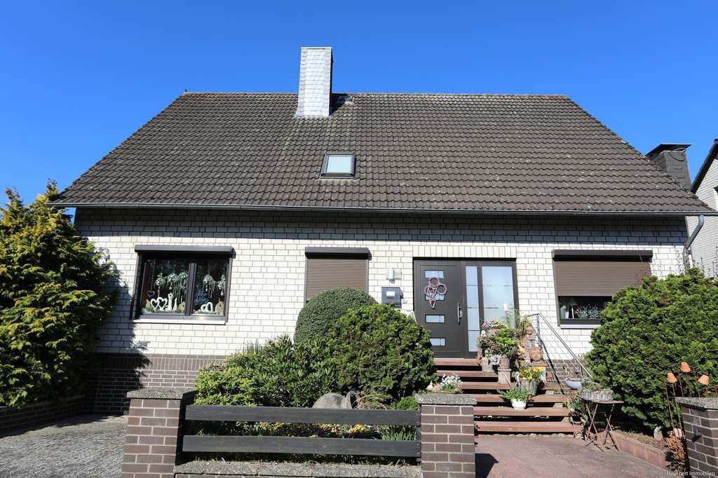 Immobilie in Gifhorn - Familienfreundlich - viele Zimmer - ruhige Lage - Zweifamilienhaus in Gifhorn - Bild 2