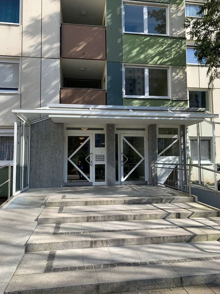Immobilie in Sankt Augustin - SANKT AUGUSTIN top, helle renovierte 3 Zi. ETW, ca. 84 m² Wfl., Küche Diele, neues Bad, Westbalkon - Bild 1