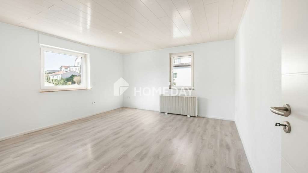 Immobilie in Oberstenfeld - Stilvoll modernisierte 3-Zimmer-Wohnung mit großer Sonnenterrasse und Einbauküche - Bild 3