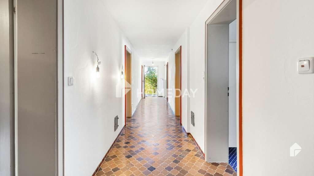 Immobilie in Neubeuern - Stilvolles Landhaus als Zweifamilienhaus mit großzügigem Grundstück in Neubeuern - Bild 4