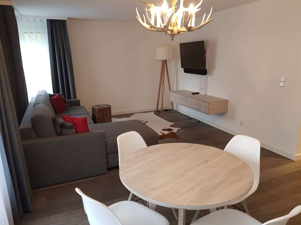 Immobilie in Schliersee - *82*Ferienwohnung*Saniert*gehobene Ausstattung*1 ZKB*ca.41m² Wfl.* - Bild 1