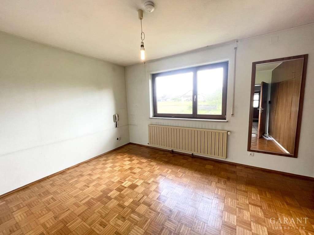 Immobilie in Bernstadt - Freistehendes Einfamilienhaus mit großem Grundstück  - Bild 4