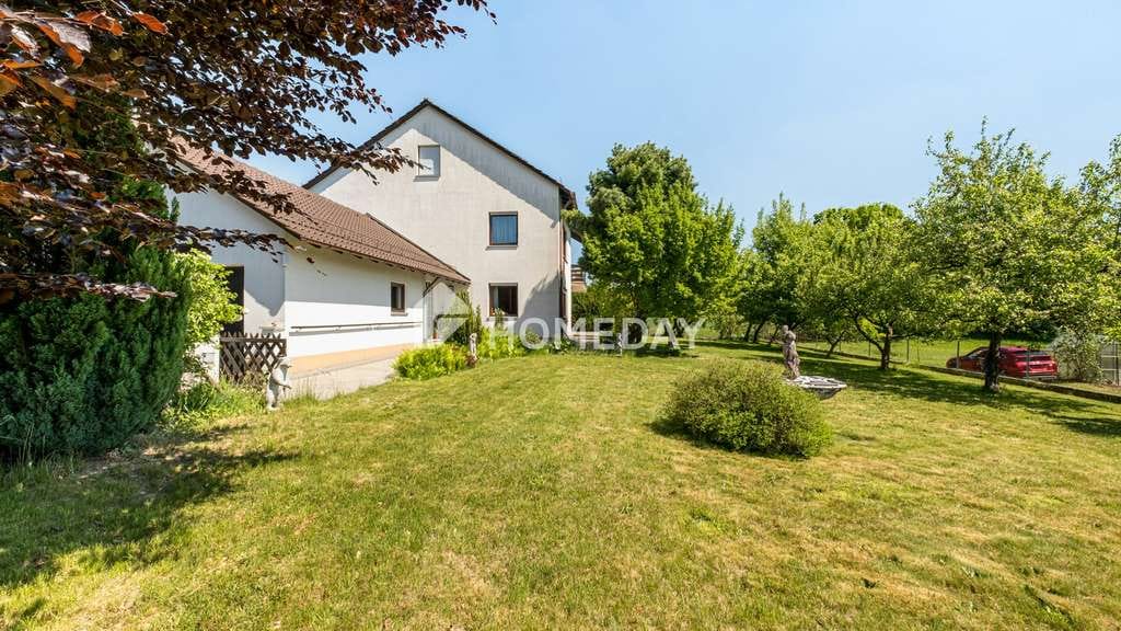 Immobilie in Gessertshausen - Großzügiges Ein-/ Zweifamilienhaus mit herrlichem Garten, 2 Garagen & PV-Anlage – sofort bezugsfrei - Bild 2