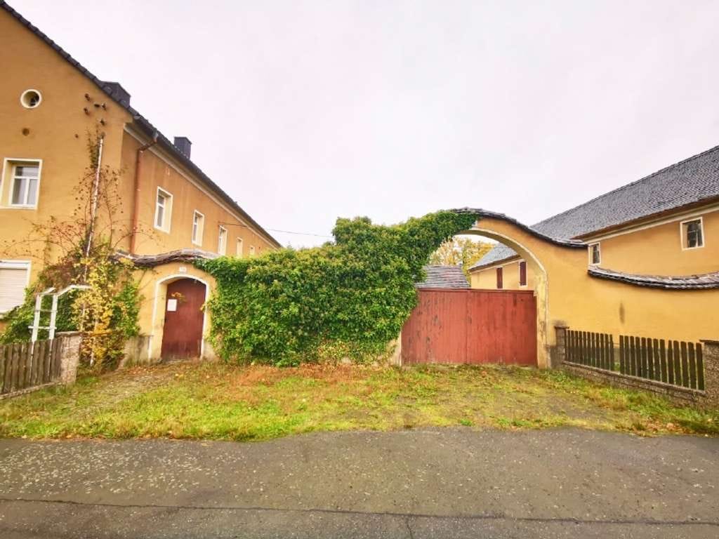 Immobilie in Kamenz - Kamjenc - Dreiseithof teilsaniert / Pferdeboxen vorhanden / Nähe Kamenz - Bild 1