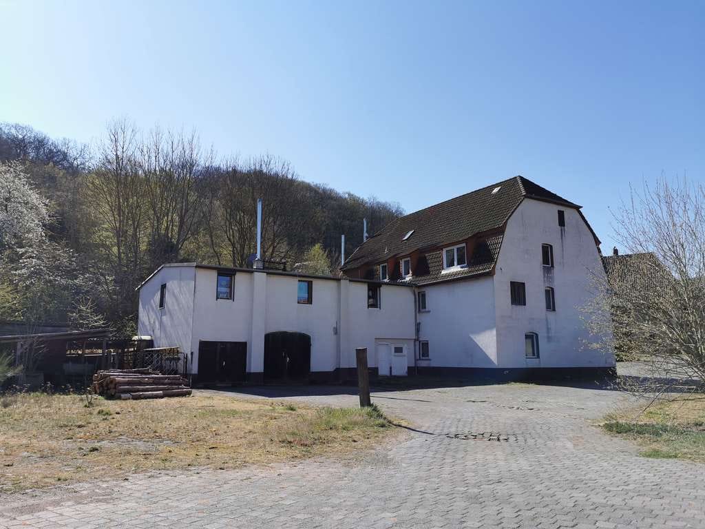 Immobilie in Mansfeld - Mehrfamilienhaus in ruhiger Lage - Bild 1