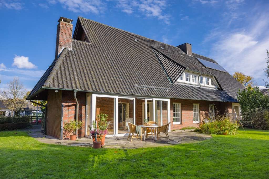 Immobilie in Lotte - Klassische Villa mit zwei Wohneinheiten in Bestlage von Lotte - Bild 1