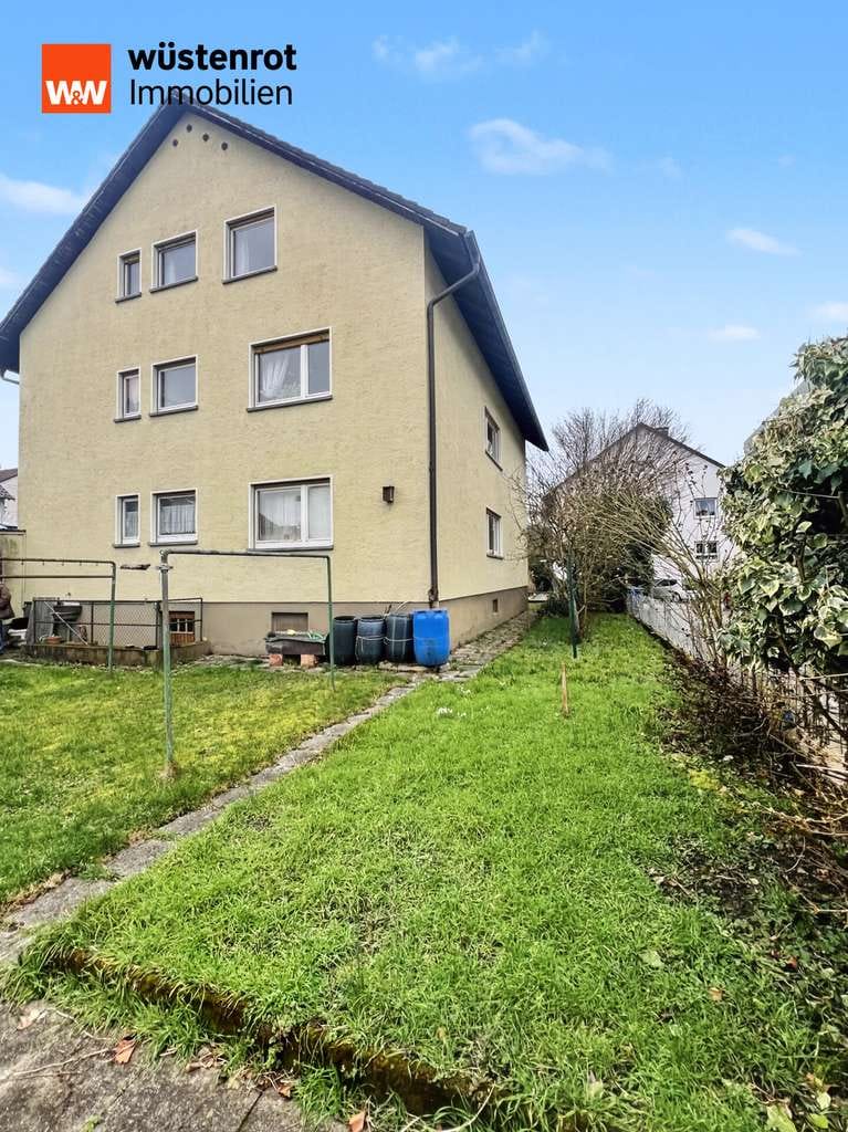 Immobilie in Ettlingen - 3-Familienhaus mit schönem Garten + 3 Garagen in ruhiger Lage (Bruchhausen) - Bild 1