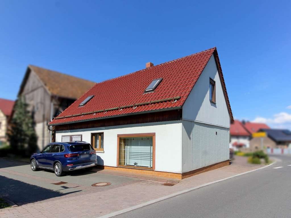 Immobilie in Kaltennordheim - Einfamilienhaus mit Scheune und Nebengebäude in Oberkatz - Bild 2
