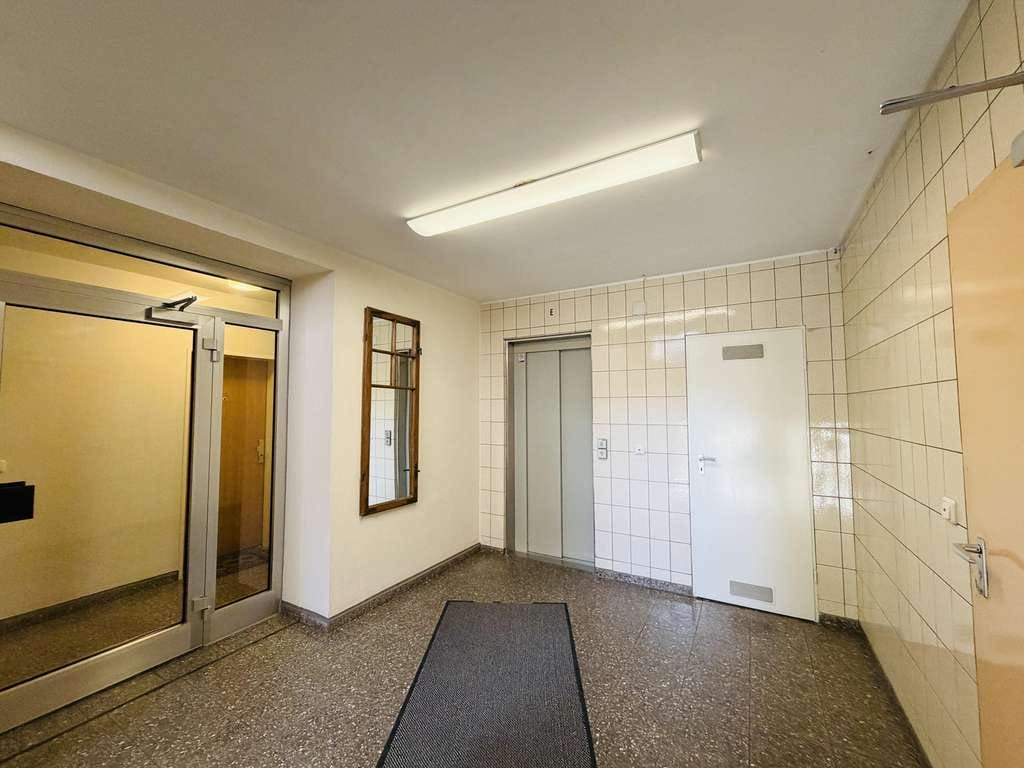 Immobilie in Velbert - Attraktives Apartment mit Einbauküche, Balkon und Fernblick - Bild 1