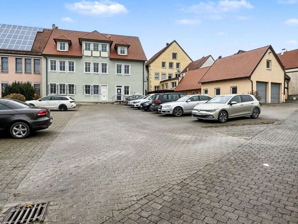 Immobilie in Scheinfeld - Wohn- und Geschäftshaus in zentraler Lage von Scheinfeld mit Entwicklungspotenzial - Bild 1