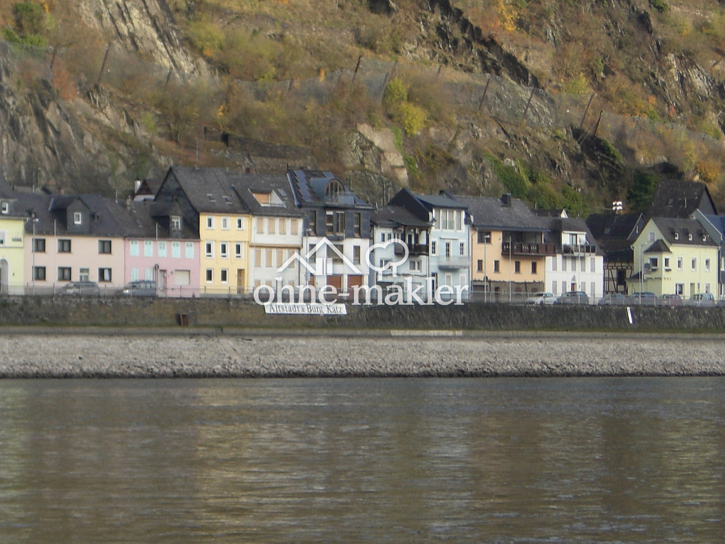 Immobilie in Sankt Goarshausen - 1. Linie am Rhein, Sonnenseite, Sankt Goarshausen Mittelhaus 145 QM - Bild 2