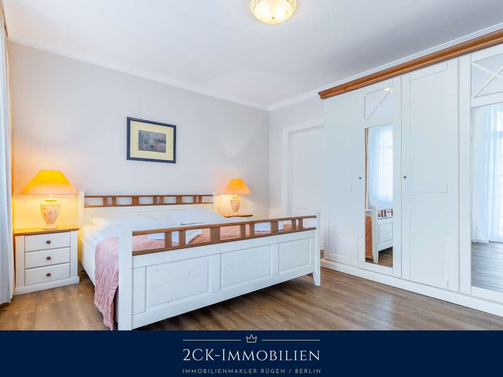 Immobilie in Göhren - sanierte Bäderstil-Villa im Ostseebad Göhren: 4 bezugsfertige Ferienwohnungen in Strandnähe! - Bild 2
