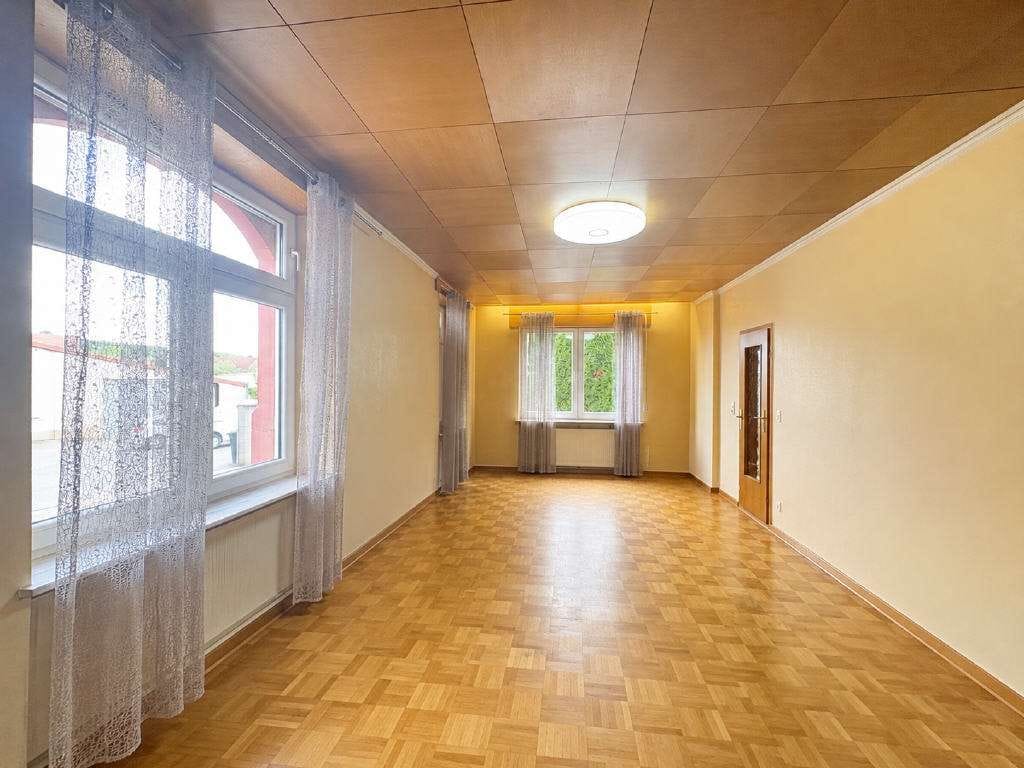 Immobilie in Schornsheim - Schornsheim: Charmantes Einfamilienhaus mit Scheunen und großem Innenhof - Bild 3