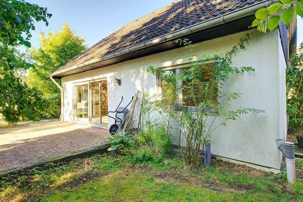 Immobilie in Weyerbusch - Ein-/Zweifamilienhaus in ruhiger Wohngegend mit nahezu ebenerdigem Gartengrundstück und Doppelgarage - Bild 4