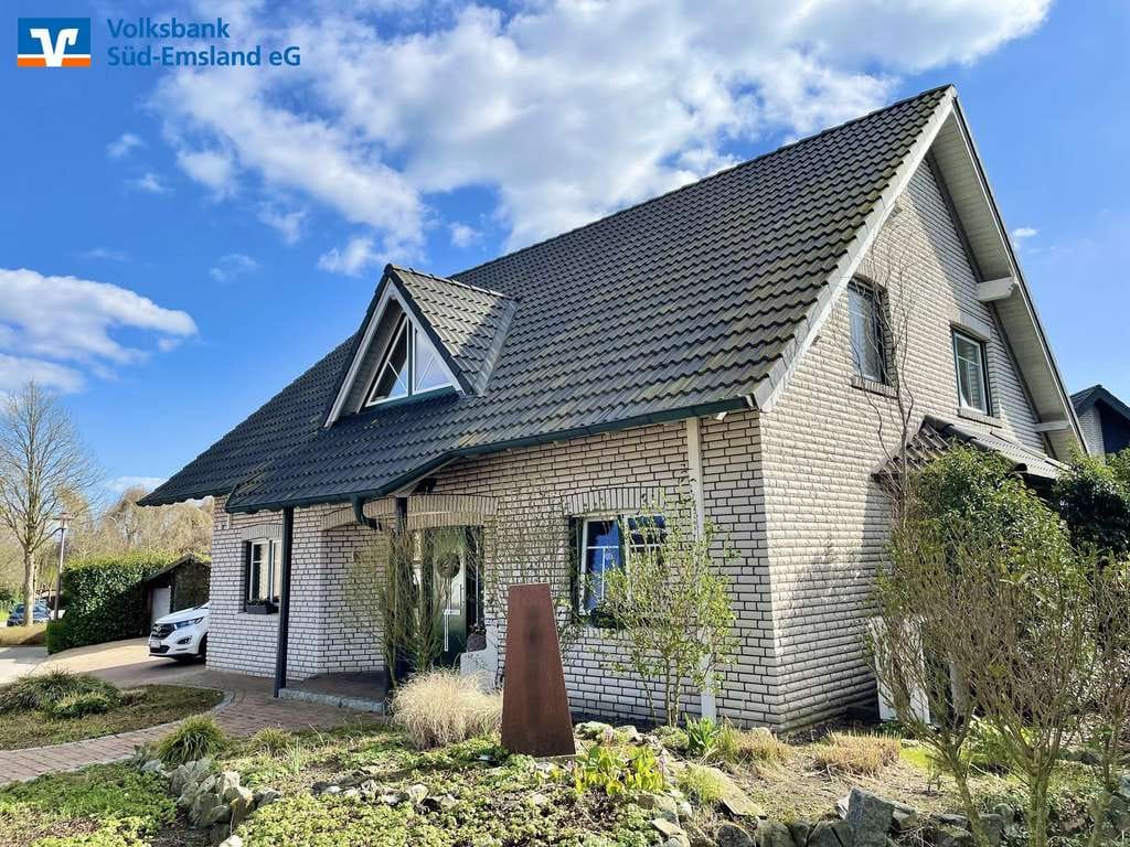 Immobilie in Freren - Großzügiges Einfamilienhaus mit effizienter Wärmepumpe in Freren - Bild 1