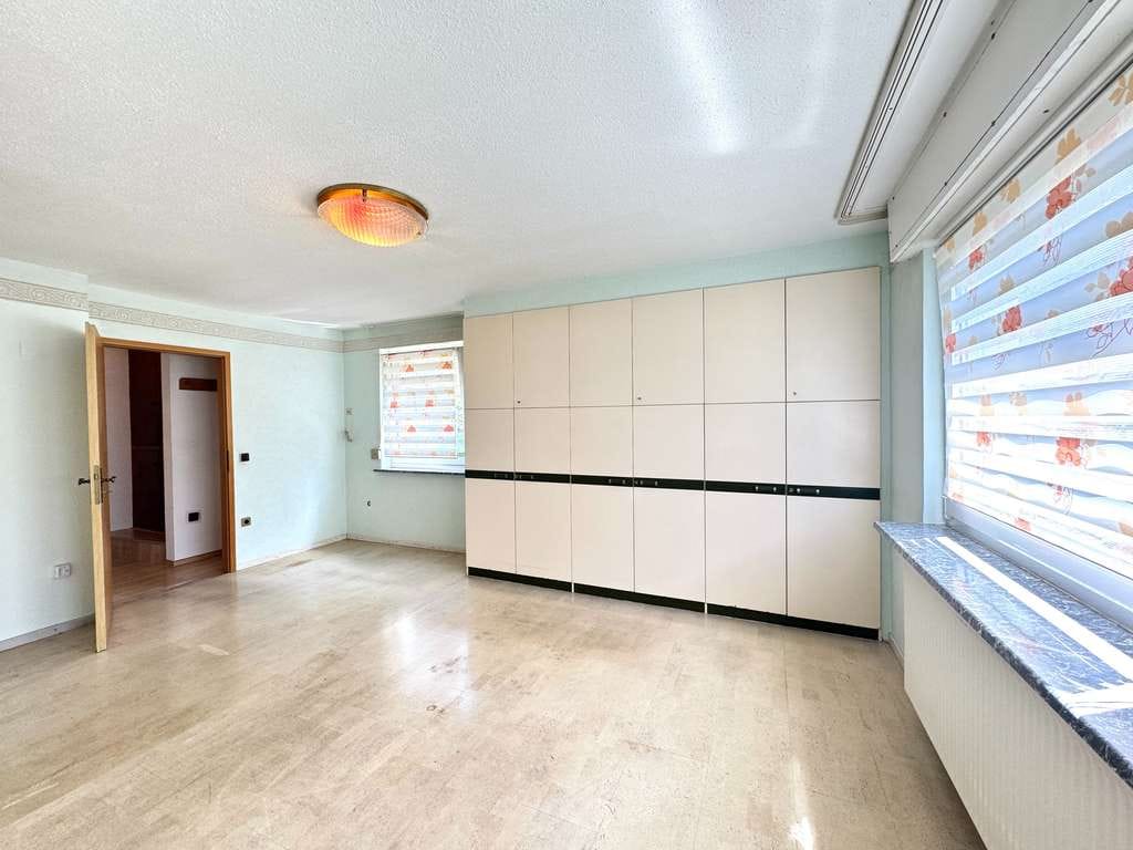 Immobilie in Wurmberg - 2 Familien-Doppelhaushälfte mit Garten und Garage - Bild 2