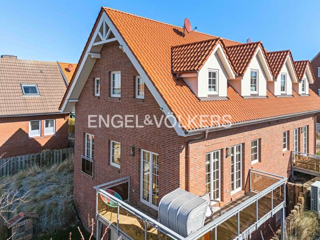 Immobilie in Baltrum - Exklusive Doppelhaushälfte auf Baltrum – Komfortables Wohnen auf drei Ebenen - Bild 1
