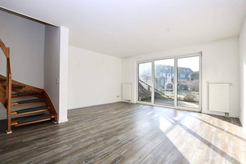 Immobilie in Bentwisch - Ihr neues Zuhause in Bentwisch! Ca. 108m² Wohlfühlfl., 3 Zi., Pkw-Stellpl., Garten & Ausbaureserve! - Bild 3