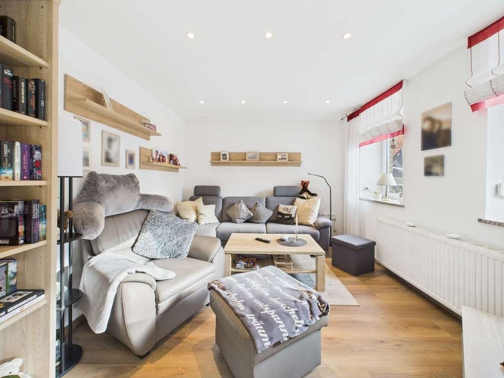 Immobilie in Salzhemmendorf - Wandelbares Zuhause: Vom großzügigen Einfamilienhaus zum flexiblen Generationenwohnen - Bild 4
