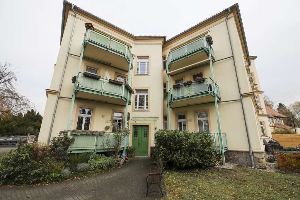 Immobilie in Radebeul - Charmante 3-Zimmer-Wohnung mit Balkon in begehrter Lage von Radebeul - Bild 1