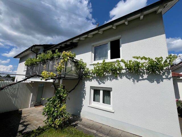 Immobilie in Frittlingen - Zweifamilienhaus mit Einliegerwohnung, Werkstatt und Photovoltaikanlage - Bild 3