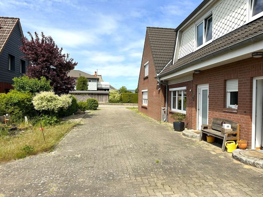Immobilie in Negenharrie - Einfamilienhaus mit idyllischem Grundstück und Solaranlage. PROVISIONSFREI! - Bild 1