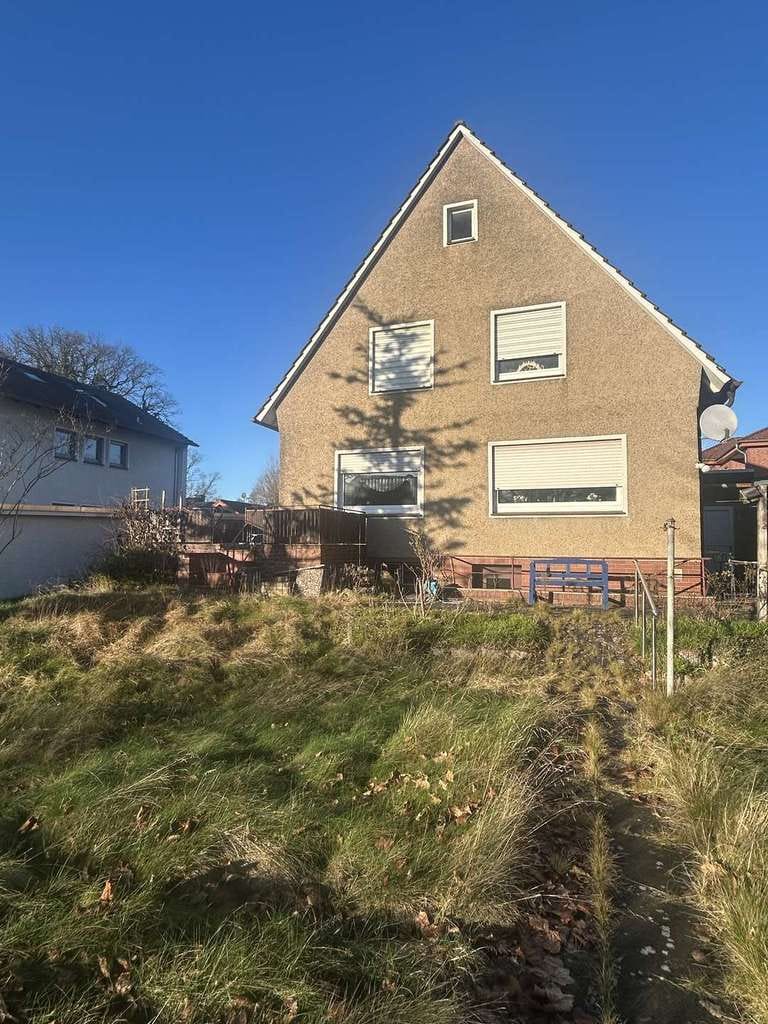 Immobilie in Rödinghausen - SCHNÄPPCHEN! Renovierungsbedürftiges Haus mit großem Grundstück in Bruchmühlen. - Bild 1