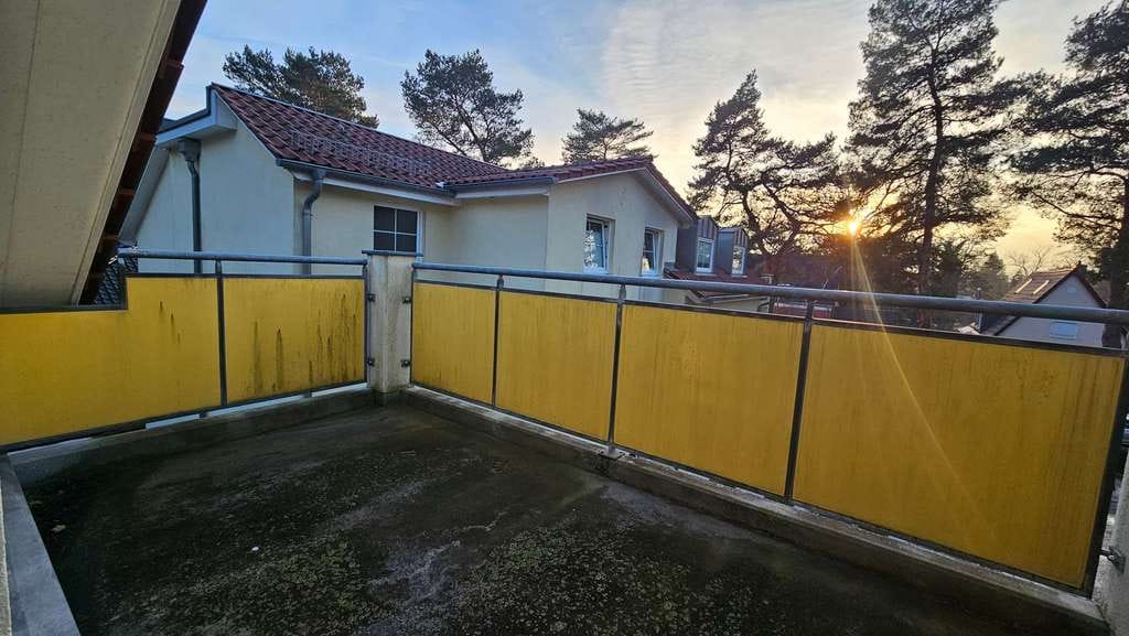 Immobilie in Stahnsdorf - Ruhige, helle 2-Zimmer Wohnung mit Balkon & Stellplatz - Bild 2