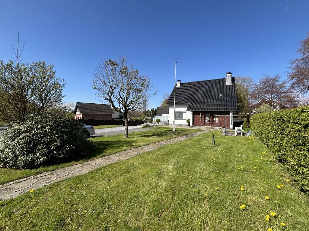 Immobilie in Monschau - Freistehendes Einfamilienhaus mit Garage  in zentraler Lage - Bild 1
