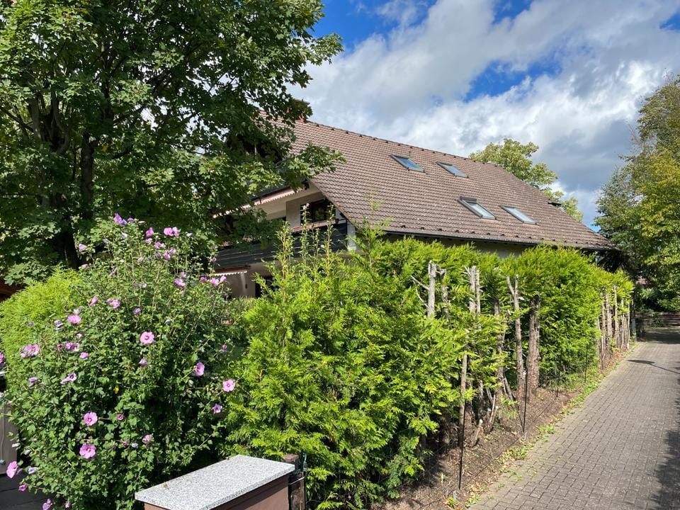 Immobilie in Obertshausen - Riesige Wohnfläche auf 2 Etagen verteilt,   in Obertshausen zu verkaufen ! - Bild 0