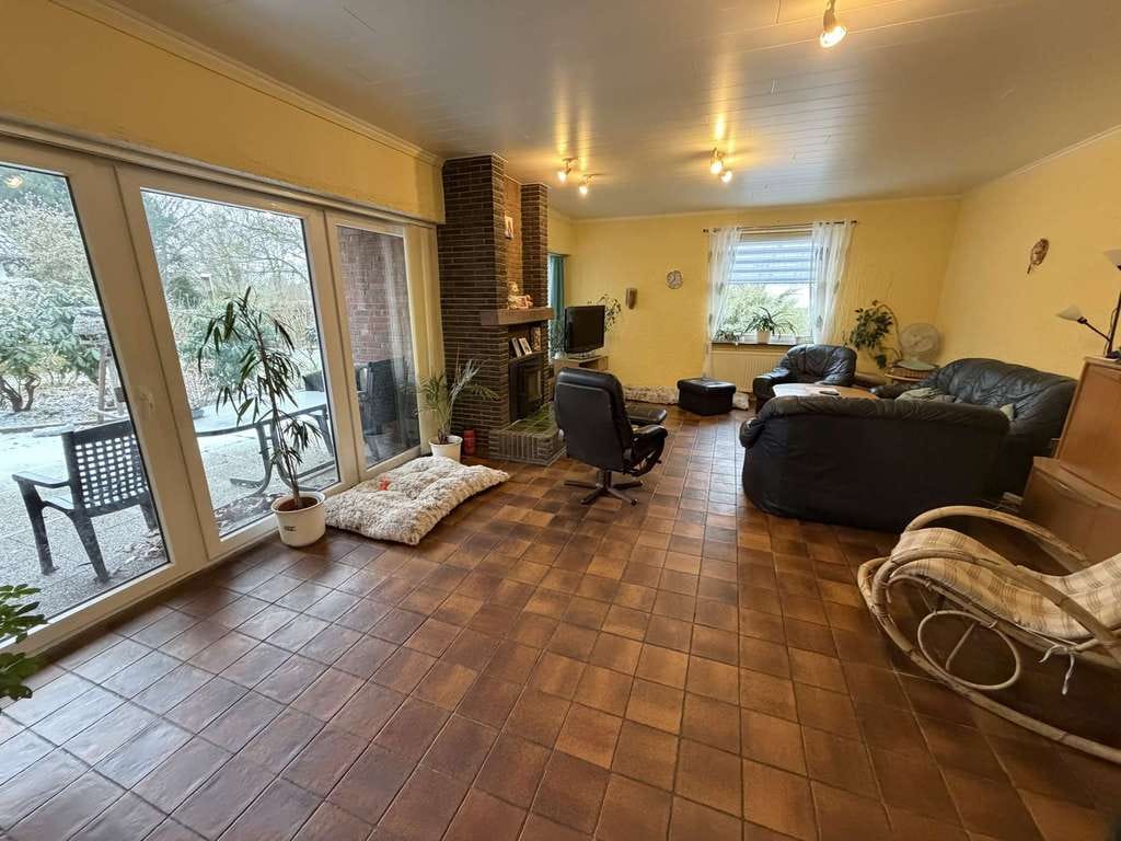 Immobilie in Süderlügum - Viel Platz für Ihre großzügigen Wohnträume – Haus mit Einliegerwohnung und Seele - Bild 4